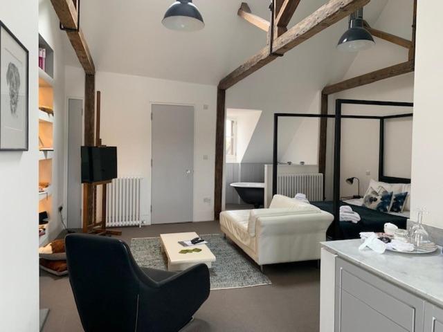 Montys Accommodation لُويس المظهر الخارجي الصورة